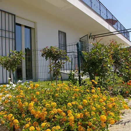 Casa Del Poggio Barone - Limone Дом отдыха Rodi