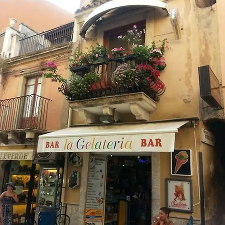 Casa Del Poggio Barone - Limone بيت للعطل Rodi